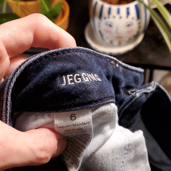 American Eagle Jeggings Dark Wash Sz. 6R - Picture 3 of 3